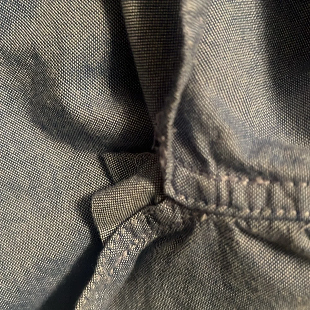 🔘J.Crew Flex Washed Button Up Lightweight Denim Slim And Untucked Vintage
